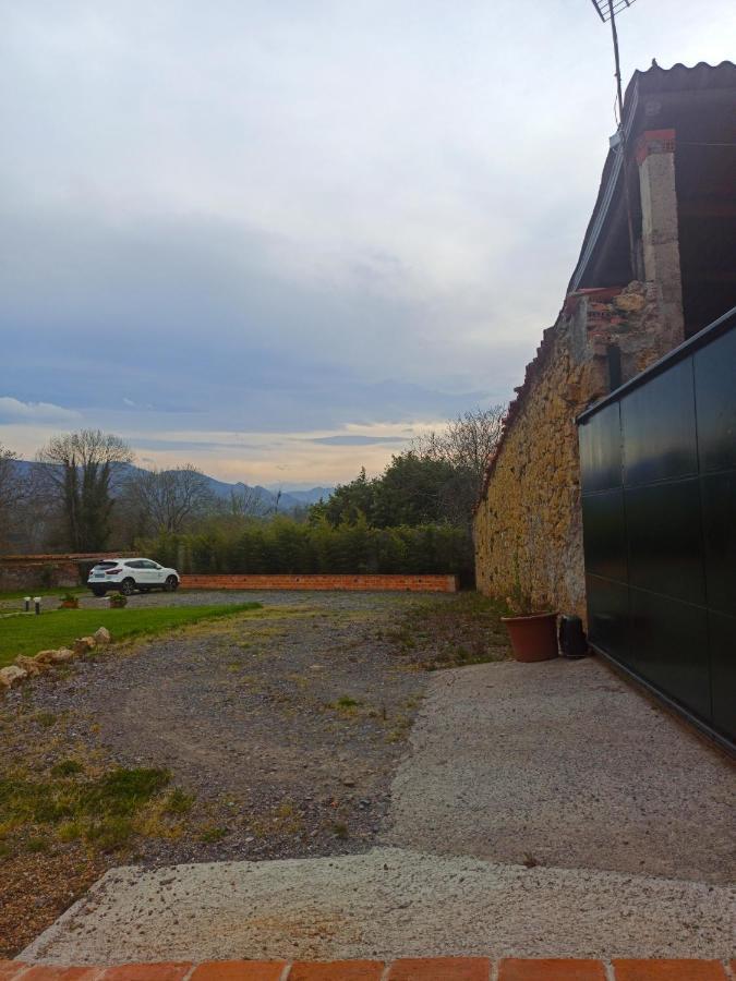 La Venta De Miyares - Casa De Indianos Hotel Pilona ภายนอก รูปภาพ