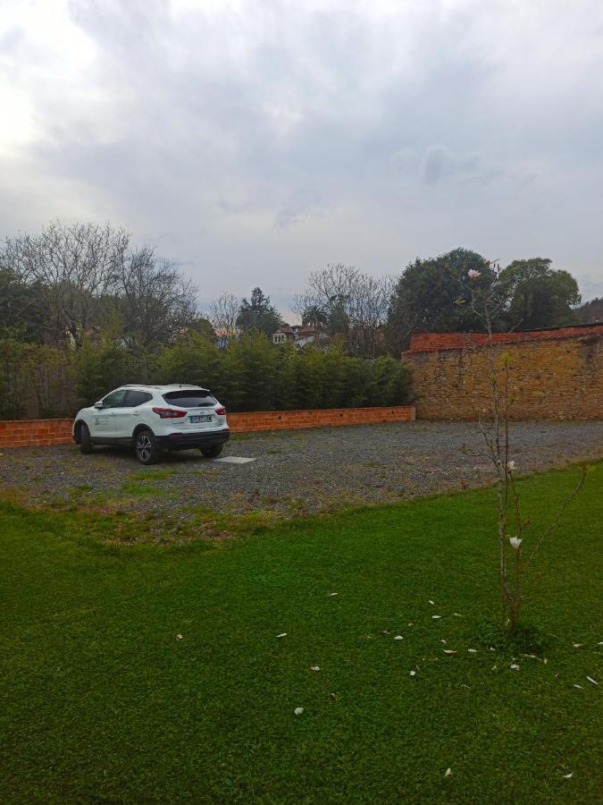La Venta De Miyares - Casa De Indianos Hotel Pilona ภายนอก รูปภาพ